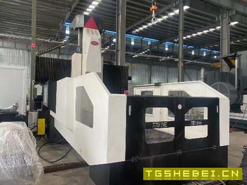 出售：2019年乔峰3217龙门加工中心