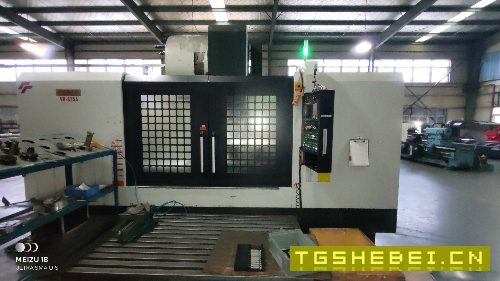 出售准新机:2017年友佳825A加工中心一台