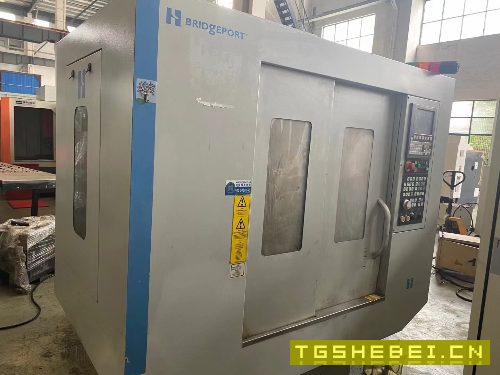 出售准新机：2018年美国哈挺710plus加工中心一台