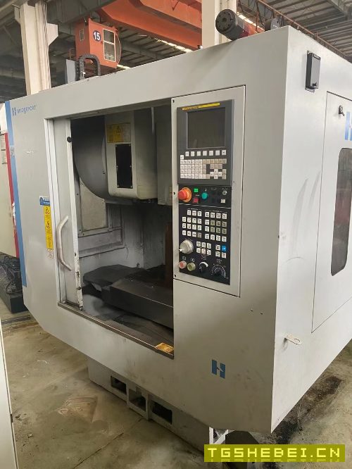 出售准新机:2018年美国哈挺710plus加工中心一台