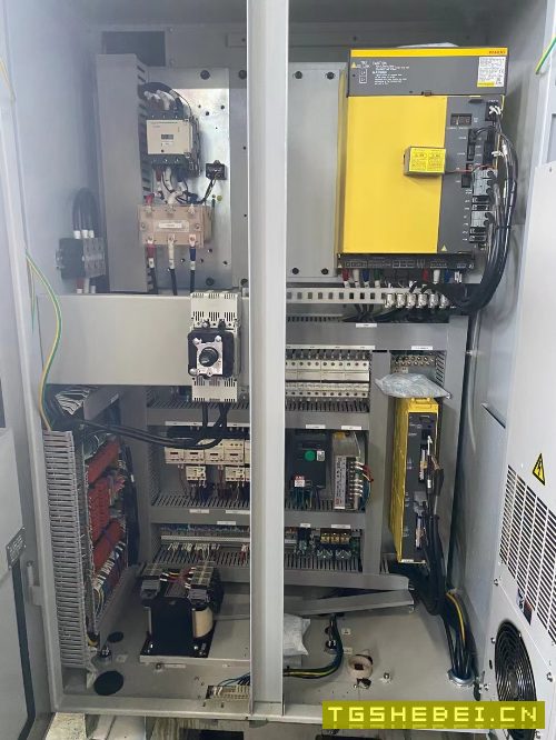 出售准新机：2018年美国哈挺710plus加工中心一台