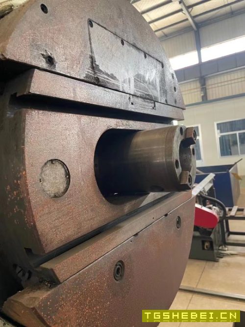 出售：昆明TX6113C/2，工作台16001800行程2/2/2米