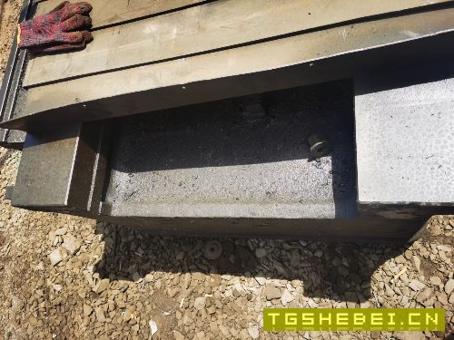 出售:昆机6113a/2镗床一台