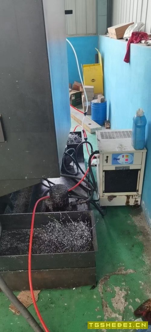同款2台10000转台群650加工中心，BT40三线规，2015年，工厂在位，价格不贵.