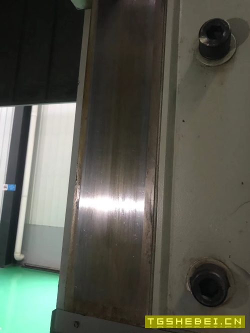 出售1250吨闭式双点