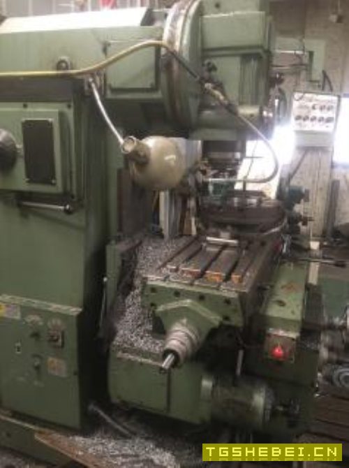 打包出售2台5032立铣