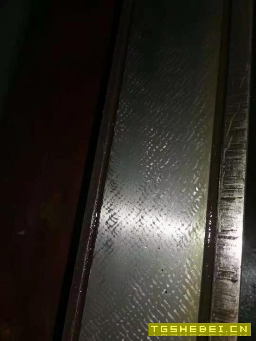 刚到一台精品大型平面磨床桂林桂北,M7180X3米,7180/4米各一台,安装少用.