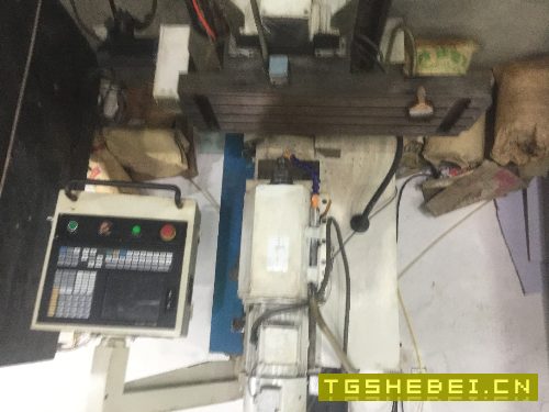 打包出售3台数控设备
