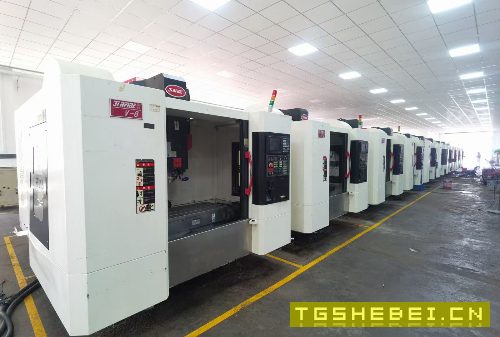 出售多台乔峰V-8加工中心
