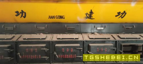 两台130热水锅炉全新未安装新机1000多万现在便宜处理