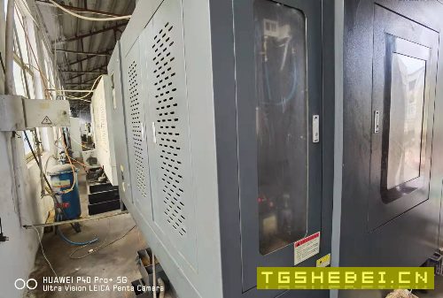 出售:2018年850一台,三菱M80系统的线规,24机械手刀库,BT40主轴12000转。