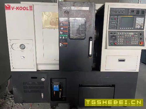 出售:2014年韩国起亚200C数控车,8寸卡盘带尾座,发那科系统。
