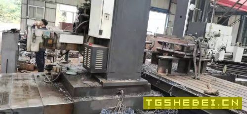 急求一台立柱会移动的6米6511双面镗