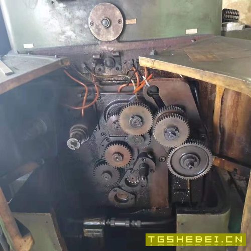 正宗重庆滚齿机Y3150E一台,在位处理。