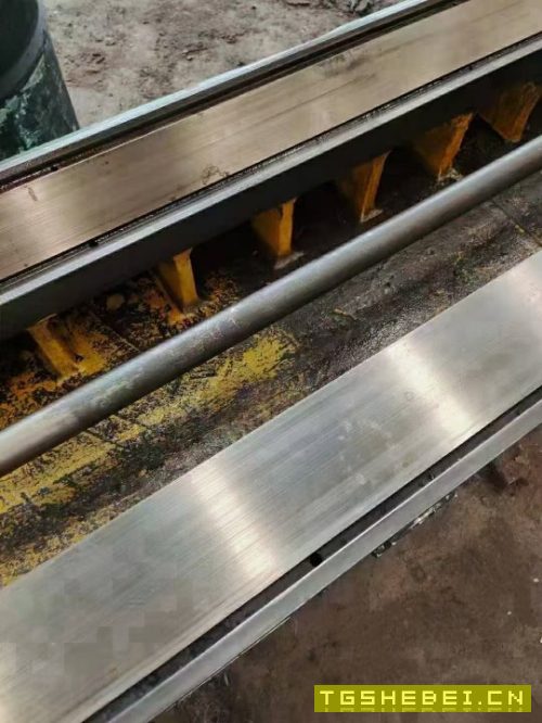 上海机床厂MC1363/4米,精品重型外圆磨床,整机9成新安装少用!