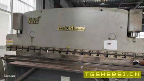 出售:4100南京液压板料折弯机。