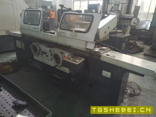 出售:精品上海1332X1000外圆磨床,安装少用。