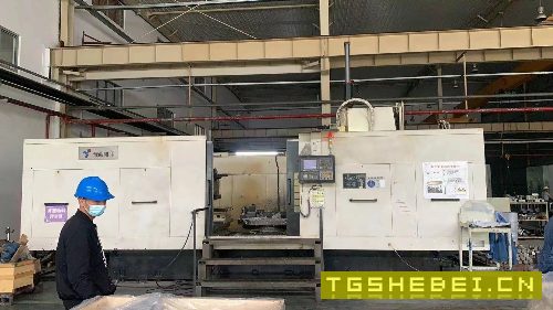 出售:2014年豫西超大型卧加:BT50主轴、三轴线軌、X丶Y、Z轴行程217612008.