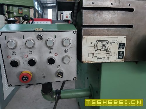 出售咸阳产MA6025万能工具磨床