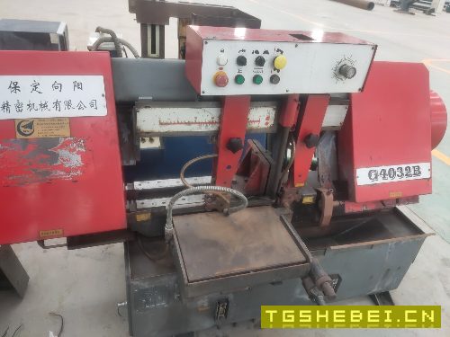 出售2007年保定向阳G4032B带锯床。