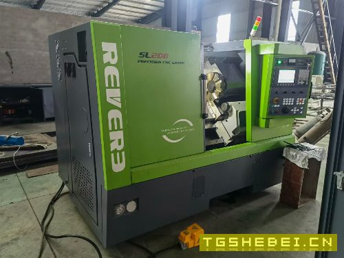出售:台湾鼎峰SL208,现货两台,发那科系统,8寸中空液压卡盘,10工位刀塔.