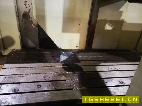 在位出售沈阳中捷1225数控龙门铣,喜欢的联系。