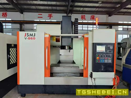 出售：2020年江苏铭机860加工中心，三菱M80系统，BT40主轴皮带10000转，24.
