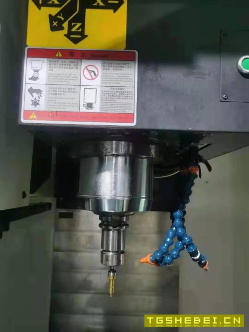 出售:19年底吉德特855加工中心,三菱M80系统,机器安装少用。