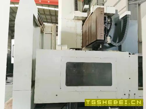 出售:台湾油机1000ATC+C立车一台..32把刀...发那科18i