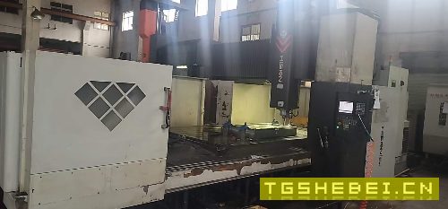两台海天高速龙门铣QG2330，三菱M700系统，三线带光栅尺。有想法的老板可以.