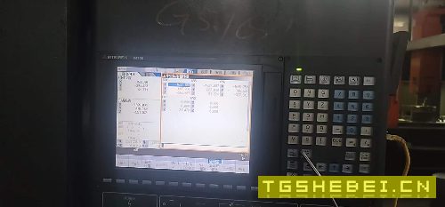 两台海天高速龙门铣QG2330,三菱M700系统,三线带光栅尺。有想法的老板可以.