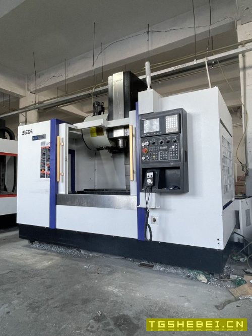 江苏鑫斯达MXV1042,新代22MA系统,主轴BT40,直连10000转,三硬轨,三轴行.