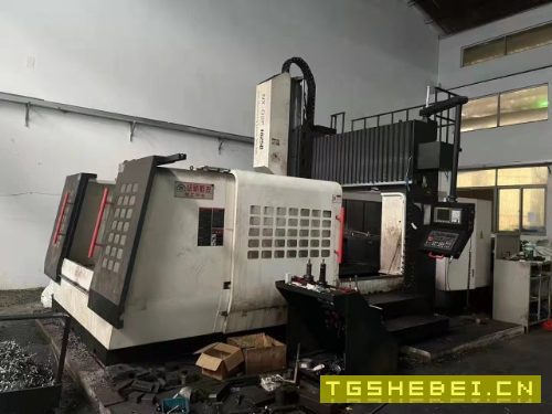 出售：2018年常州纽新2518龙门加工中心一台