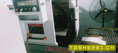 出售两台数控车