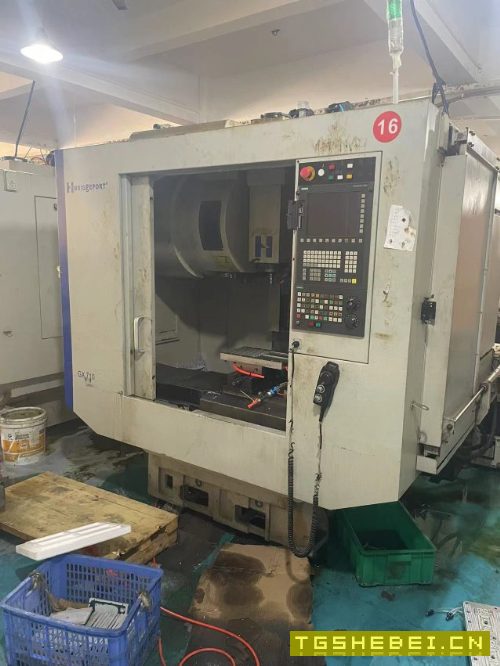打包出售17年哈挺710两台510一台，BT30主轴，西门子系统。