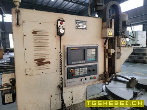 出售1.6米数控自动钻床