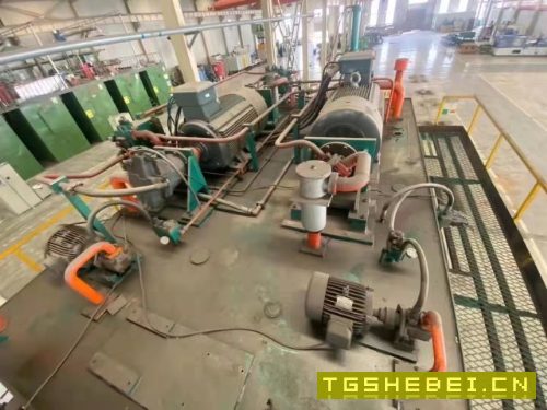 新定1800吨铜铝型材挤压机。安装少用。