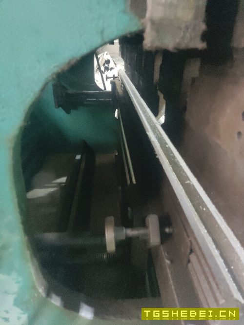 出售63X2500折弯机