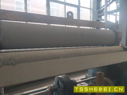 出售40X2500卷板机
