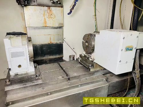 颖元650加工中心带四轴