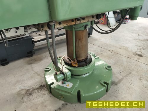 出售中捷Z3140A万向摇臂钻