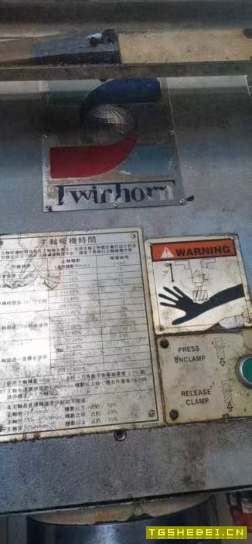 出售:台湾绮发850加工中心,三线轨,发兰克系统.