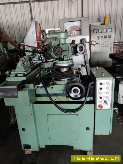 咸阳6025工具磨，附件全，未用。