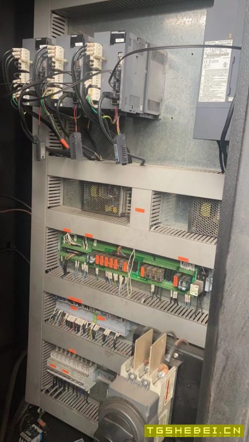 出售13年同款俩台850台群加工中心，三硬轨，m70.