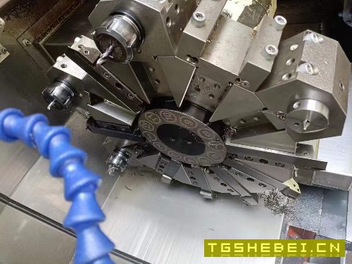 出售:友佳350,350L两台数控斜床身数控车床