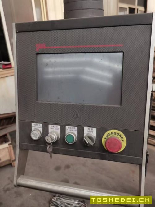 出售:320T/4500数控折弯机，只做过一批样品，成.