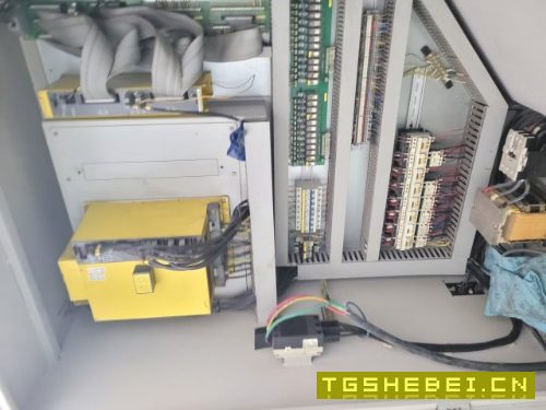 出售台湾立扬V12立式加工中心