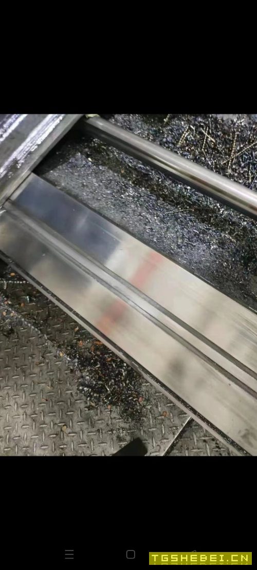 出售中捷6113/2镗床一台