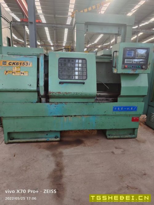 便宜处理同款三台数控车床