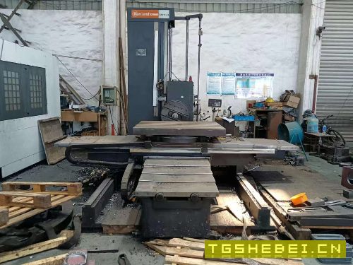 出售：几乎全新汉川TX611C/4镗床一台